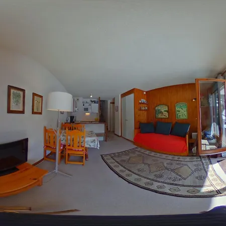 Lumineux Avec Balcon Sud, Plein Coeur De La Tania, Skis Aux Pieds - Fr-1-513-43 * La Tania