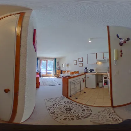 Lumineux Avec Balcon Sud, Plein Coeur De La Tania, Skis Aux Pieds - Fr-1-513-43 Apartment